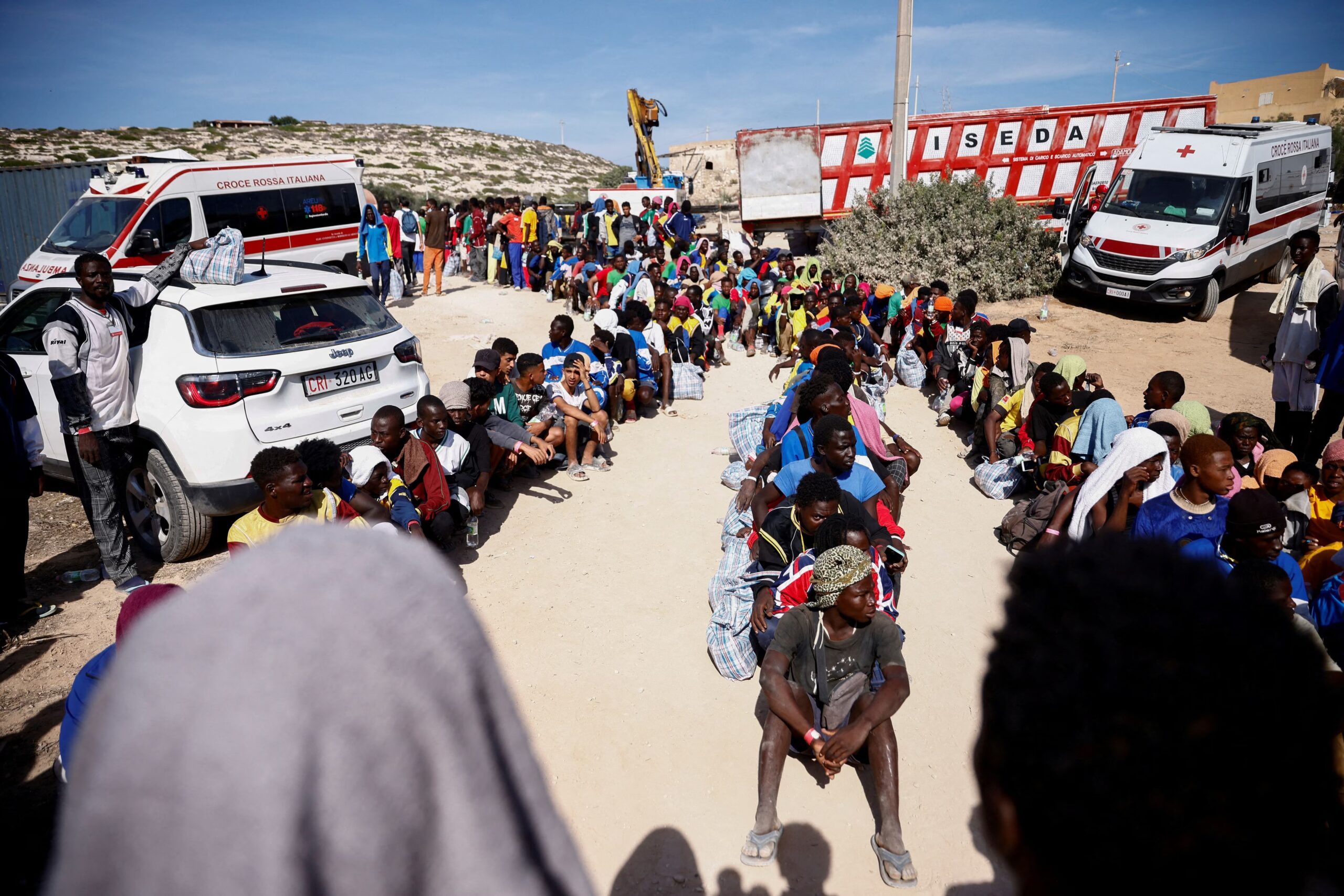 La llegada de migrantes a Lampedusa  desató la peor crisis migratoria en Italia
