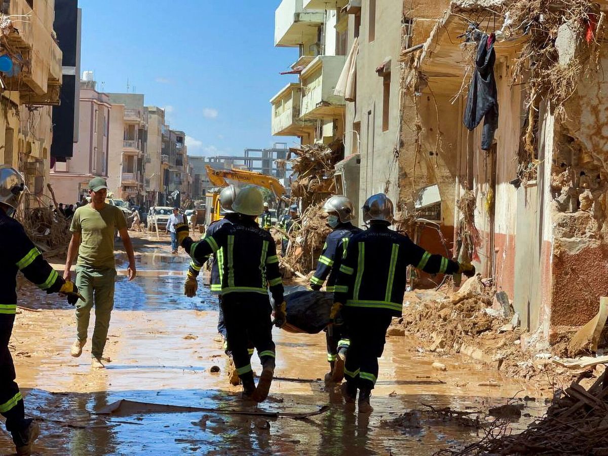 Cifra de muertos por inundaciones  en Derna podría ascender a 20.000