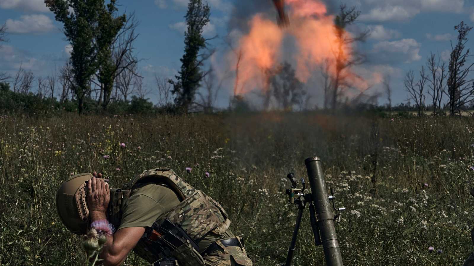 Ucrania denuncia bombardeo de más  de 300 misiles rusos contra Kherson