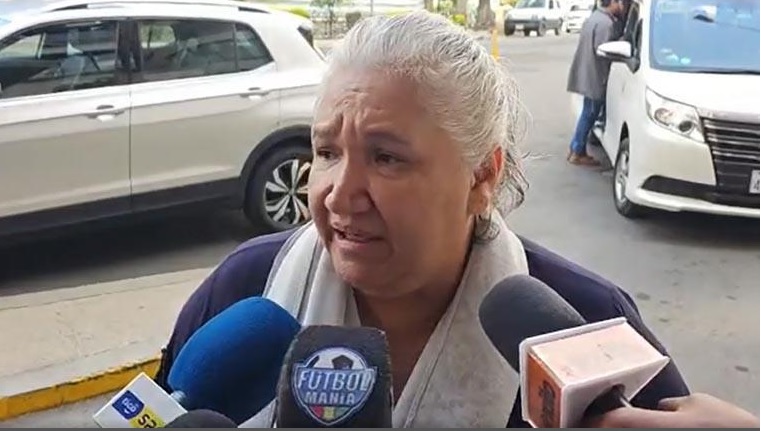 Alcaldesa de Cobija llegó a La Paz para defender a Vaca Diez, pero fue retirada del Consejo Superior de la FBF