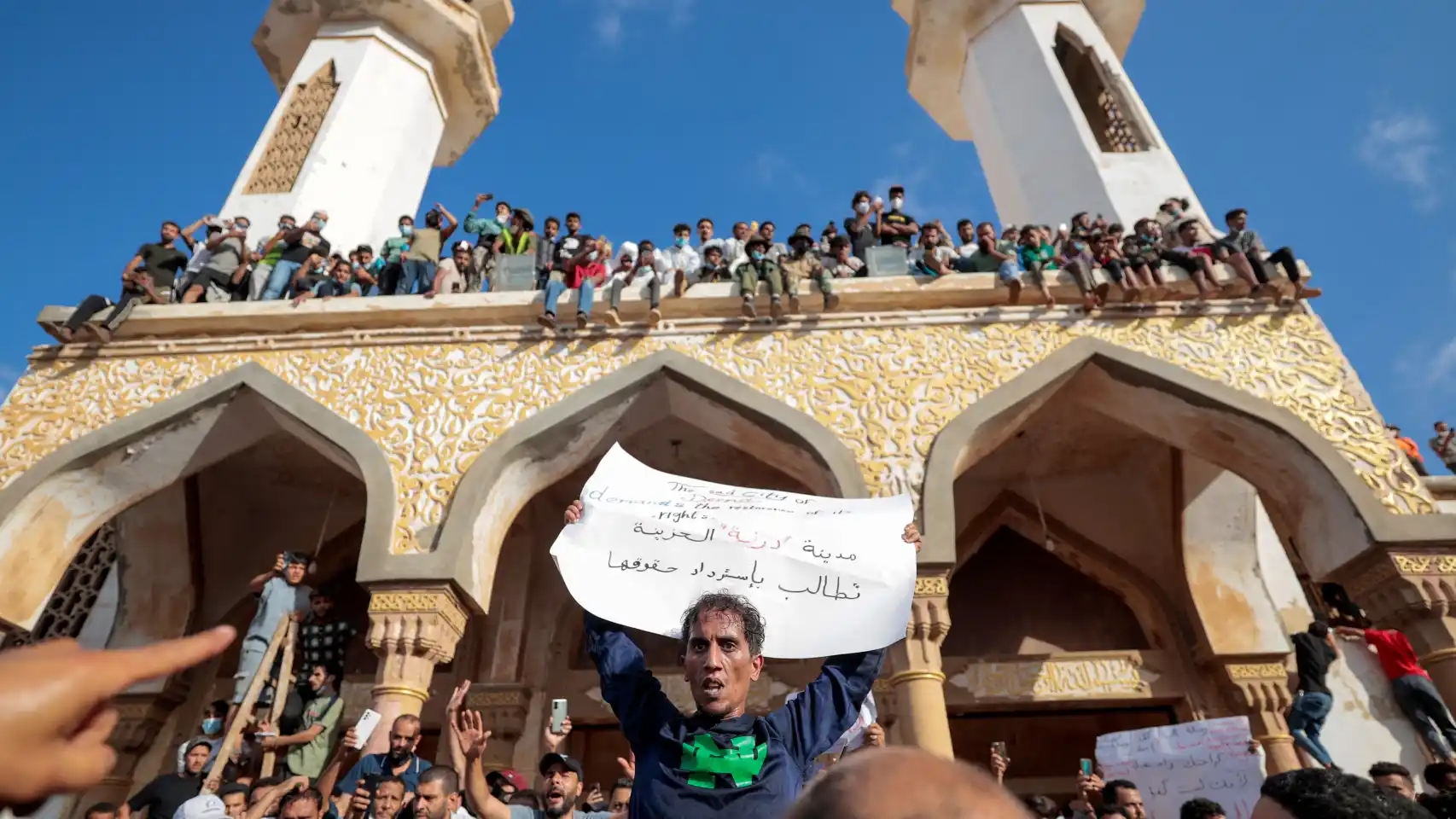Manifestantes protestan en Derna  por inacción de autoridades libias