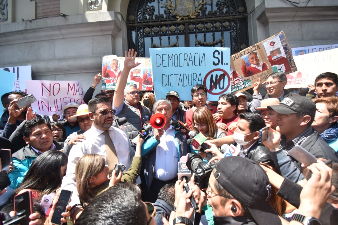 Juez autoriza salida laboral para el alcalde Iván Arias