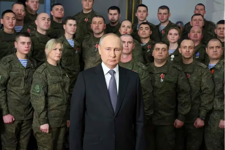 Vladimir Putin multiplica el gasto  en defensa para atacar a Ucrania