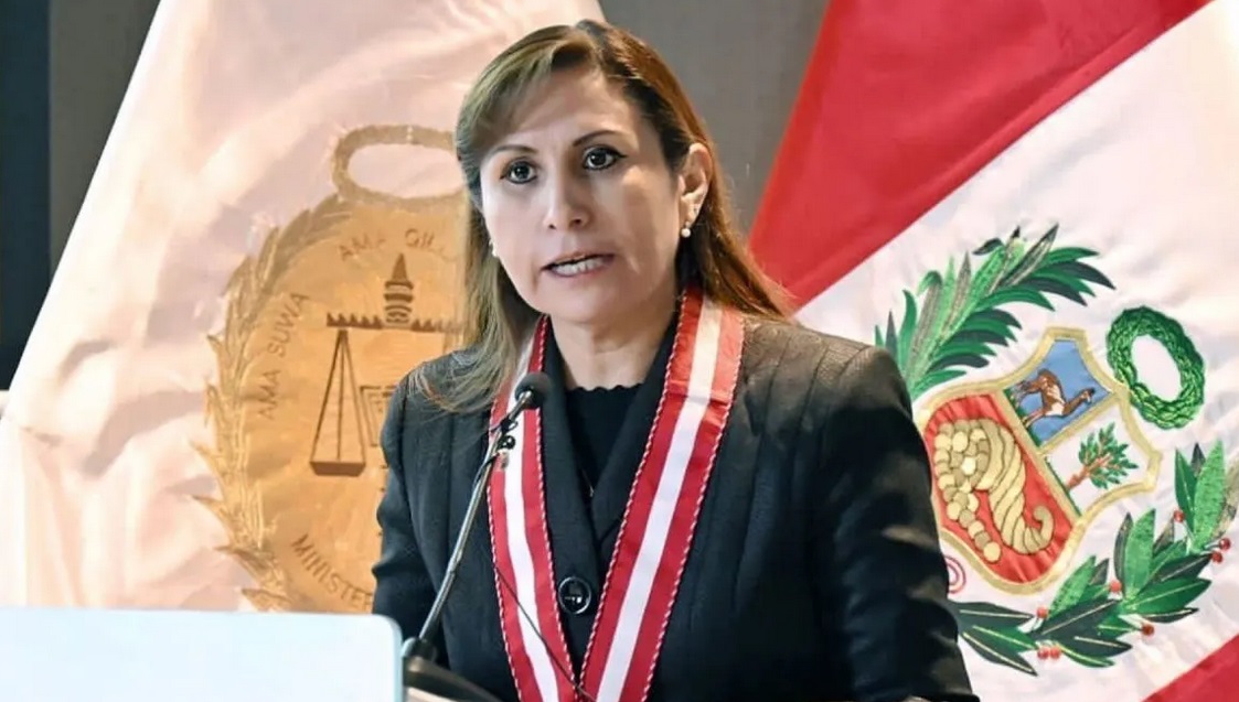 Policía de Perú investiga a fiscal  general por tráfico de influencias
