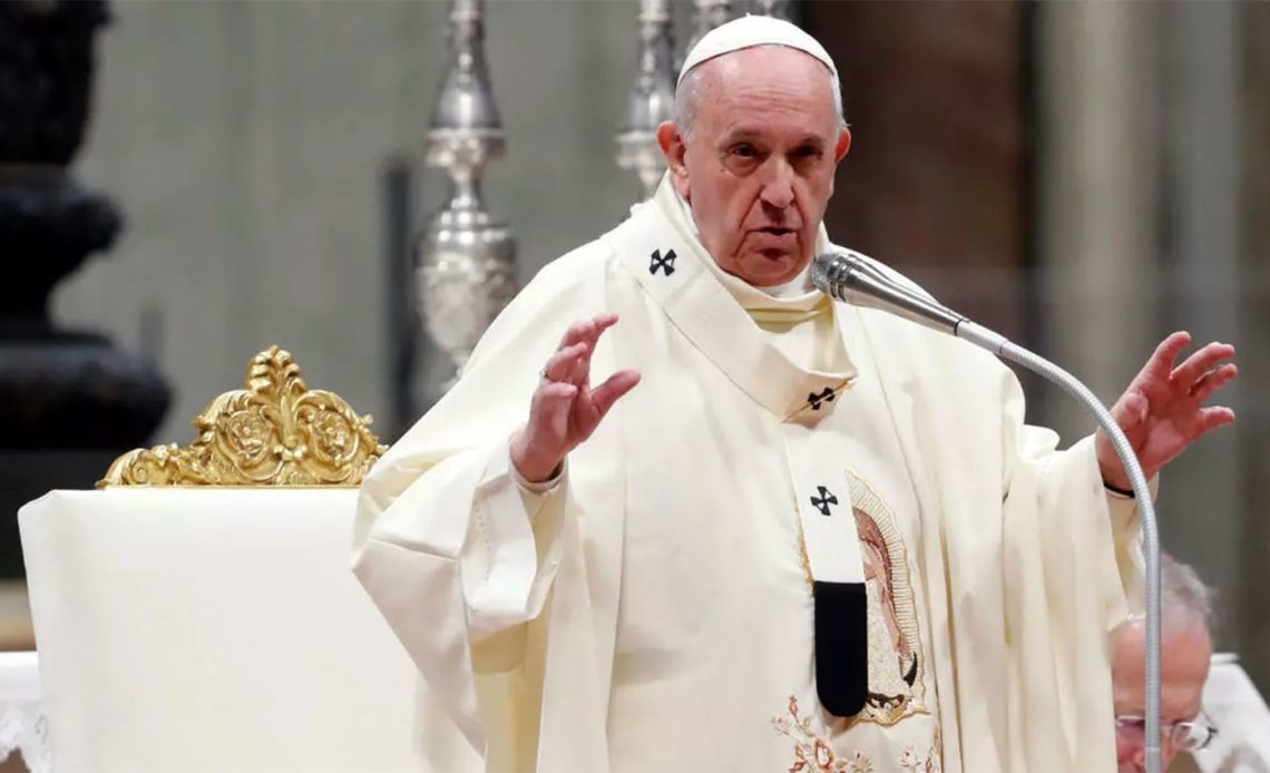Papa Francisco pide usar dinero  de las armas para crear un fondo