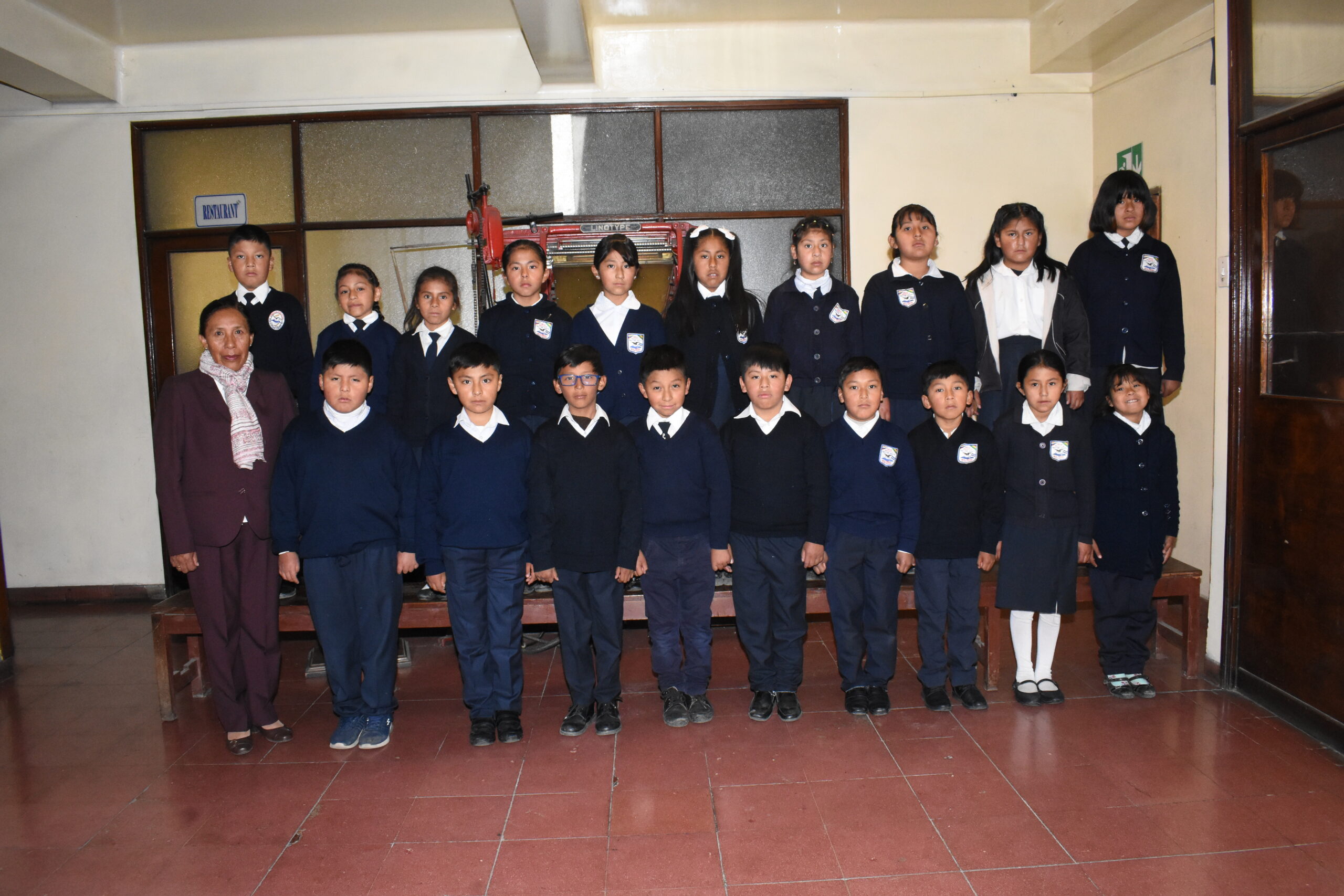 Estudiantes de la Unidad Educativa Pablo Iturri Jurado “A” visitaron EL DIARIO
