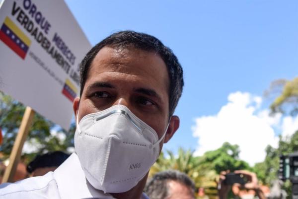 Guaidó denunció refuerzo de  vigilancia en su vivienda