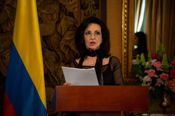 Canciller de Colombia da  positivo por coronavirus