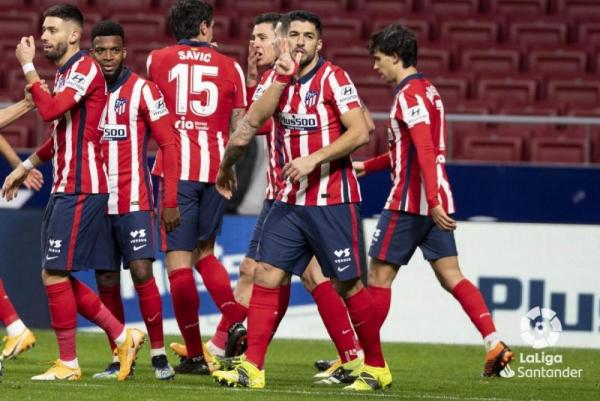 El Atlético se consolida líder del fútbol español