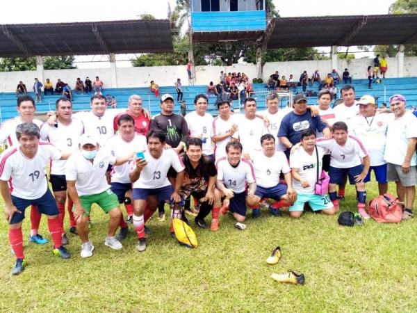 Fútbol Club Riberalta organiza con éxito torneo Master