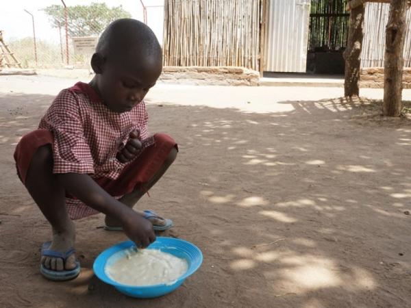 Covid-19 provoca alza de precios  de alimentos y afecta a los pobres