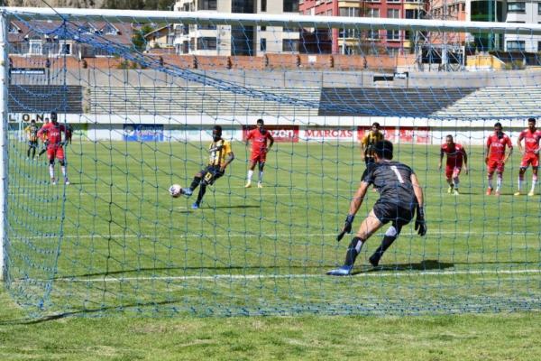 El Tigre gana y golea   en su debut en 2021