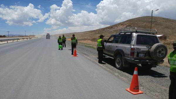 Tránsito de El Alto controla vías  para evitar excesos por carnaval