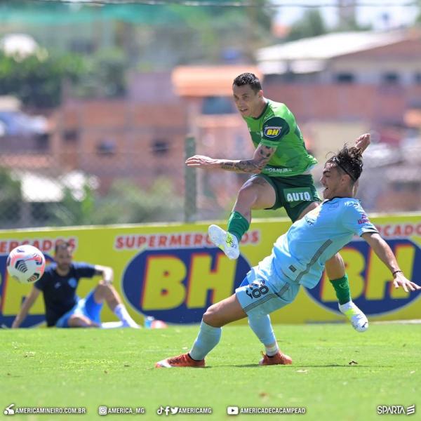 Bolívar cierra su gira en Brasil con empate