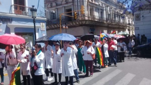 Médicos harán conocer nuevas medidas contra la ley sanitaria