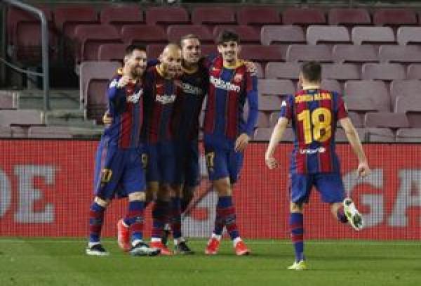 Gran remontada del Barcelona ante el Sevilla gracias a Piqué