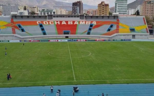 El estadio Félix Capriles luce sus galas