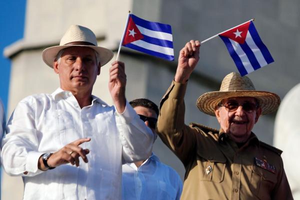 Cuba entrará a era poscastrista