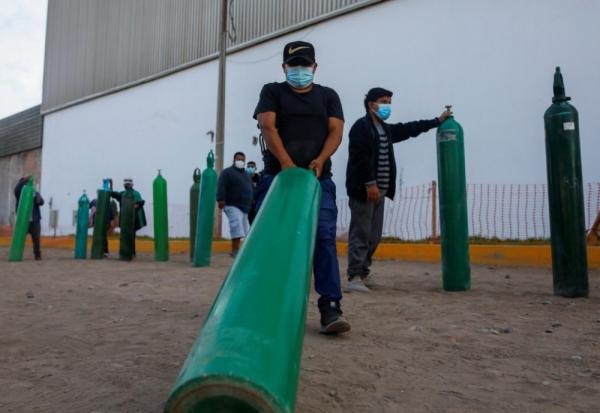 Economía Perú baja 6,8% en febrero