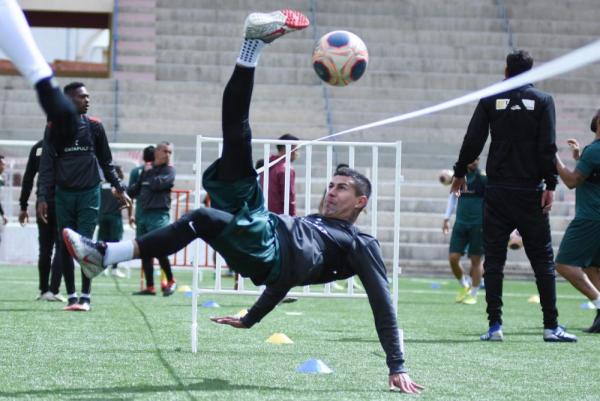 Asad prevé alternar a su equipo para mañana