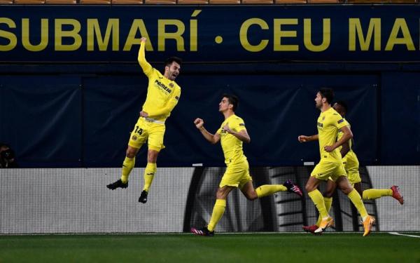 Villarreal deja con vida al Arsenal