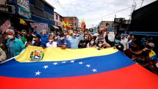 Trabajadores exigen a  Maduro salarios dignos