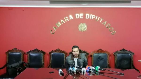 Ministerio de Salud debe transparentar gestiones sobre compra de vacunas