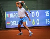 Dellien da el primer paso en Roma