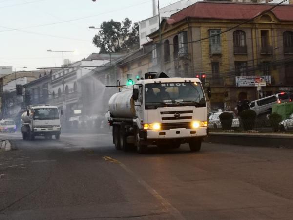 Anuncian búsqueda de recursos para comprar vacunas anticovid