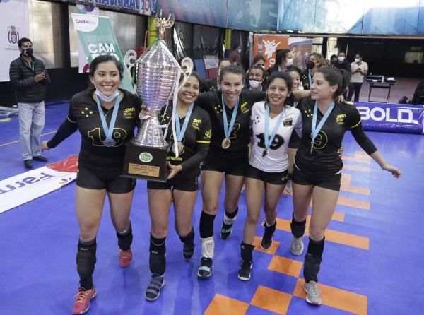 San Martín contundente campeón de la Liga de Voley