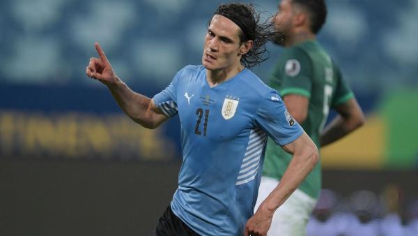 Cavani sacó su poder letal para el goleo