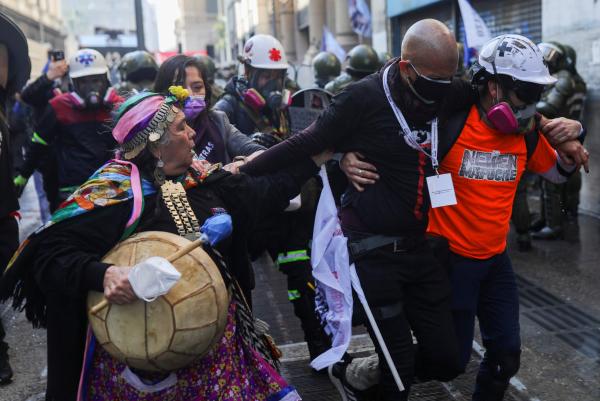 Manifestaciones marcan inicio de redacción de Constitución