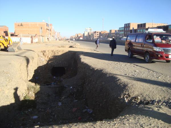 Obra inconclusa de alcantarillado  pluvial es un riesgo para vecinos