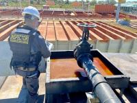 Inspectores navales realizan  control de barcazas tanque