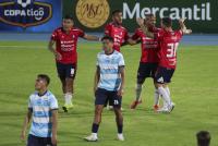 Wilstermann levanta el vuelo ante Blooming