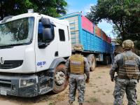 Armada y Aduana decomisan 30  toneladas en cerveza de contrabando