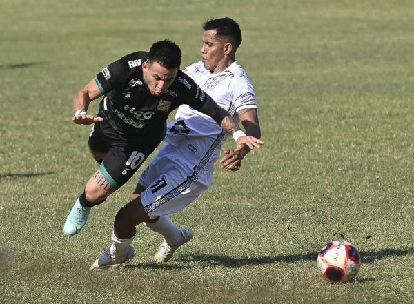 Real Santa Cruz y Oriente acaban sin hacerse daño