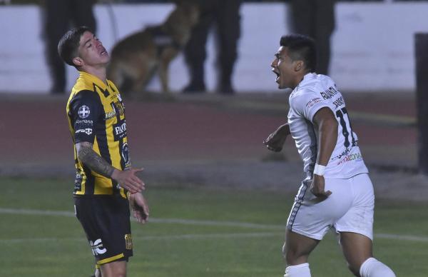 El Tigre no está bien de la cabeza, cae ante Real, sigue puntero