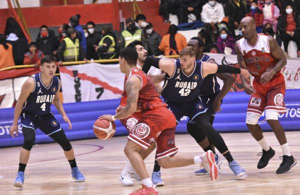 Tres clubes potosinos y un cochabambino pasan a “semis” en la Libobasquet