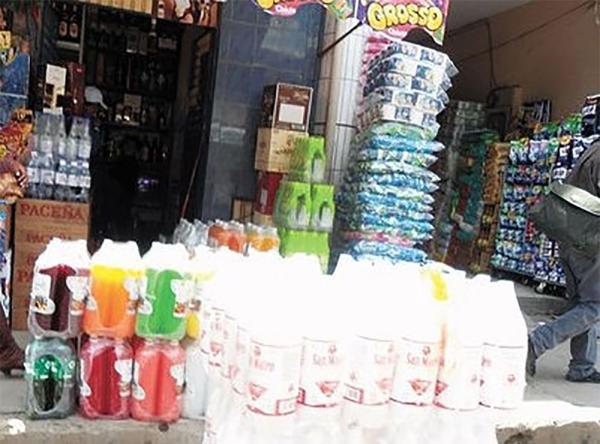 Licorerías ilegales venden productos de contrabando