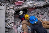 Cifra de muertos por terremoto que azotó Haití subió a 2.207