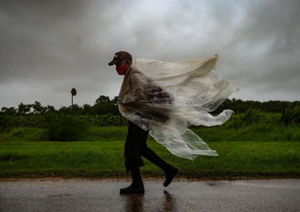 Huracán Ida toca tierra en Luisiana