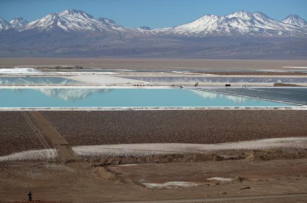 Albemarle dice ha mantenido  producción de litio en Chile