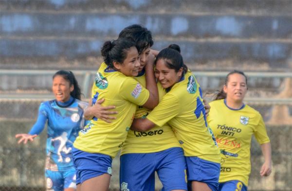 Janeth Morón: “La figura es el equipo”