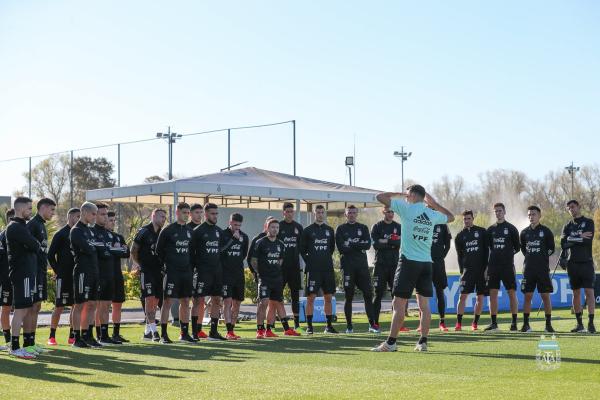 Argentina calienta  motores con Messi incluido