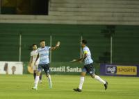 Blooming y Real Santa Cruz intentan disipar penas hoy