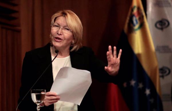 Exfiscal general Luisa Ortega  Díaz solicita asilo en España