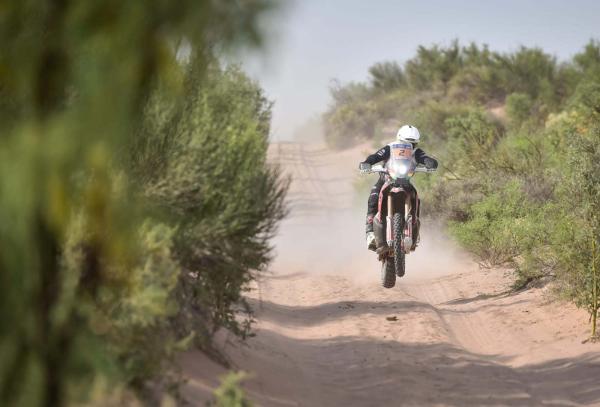 Nosiglia se confirma en el segundo lugar en el Rally Raid argentino