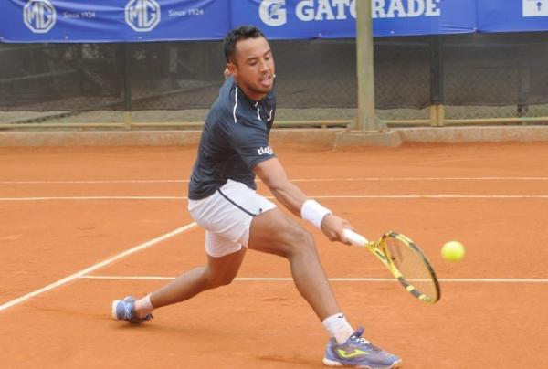 Dellien arranca con victoria en Montevideo