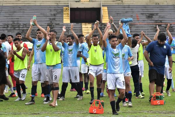 “U” de Vinto, “U” de Sucre y Vaca Diez a la semifinal